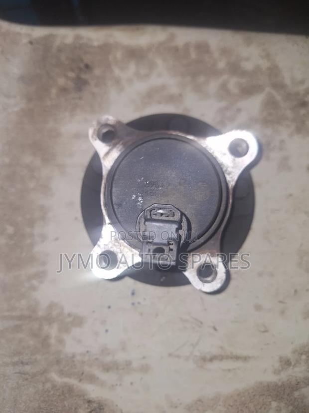 Toyota Mark X Front Wheel Hub - thumbnail 3