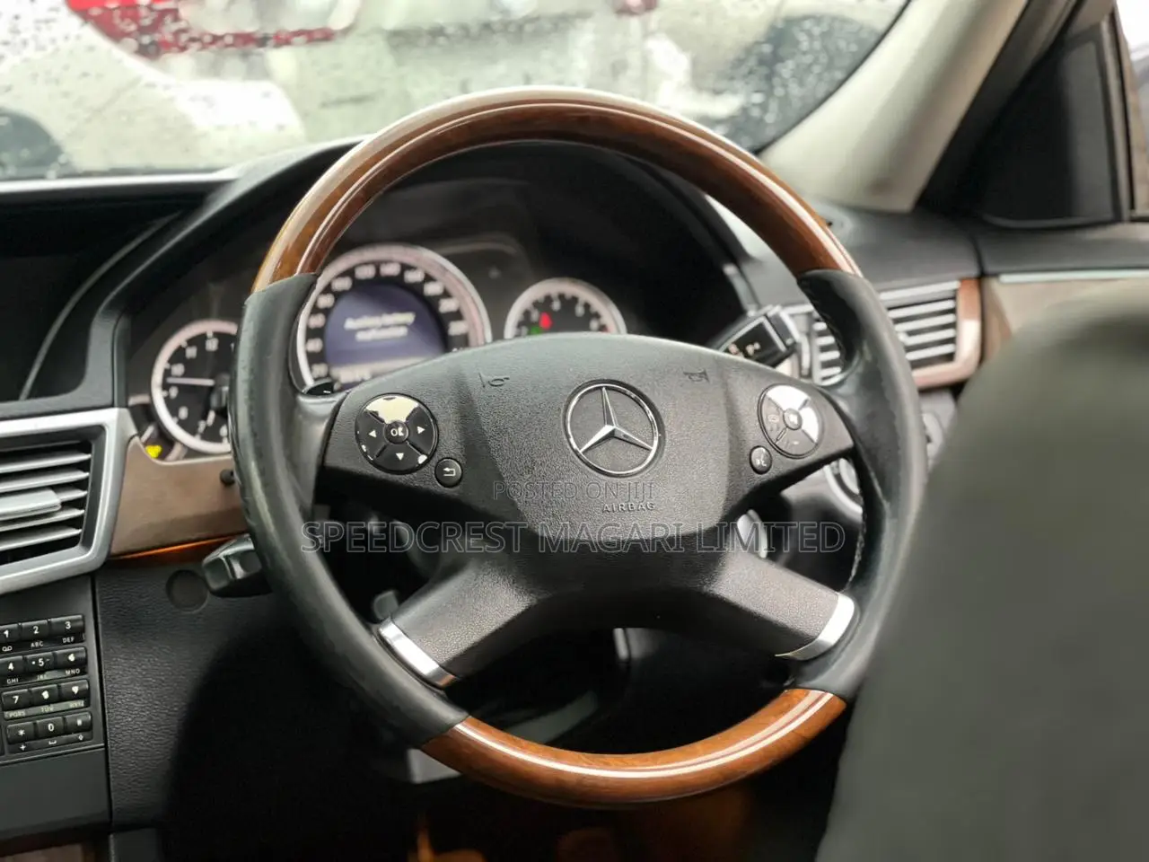 Mercedes-Benz E200 2013 Blue