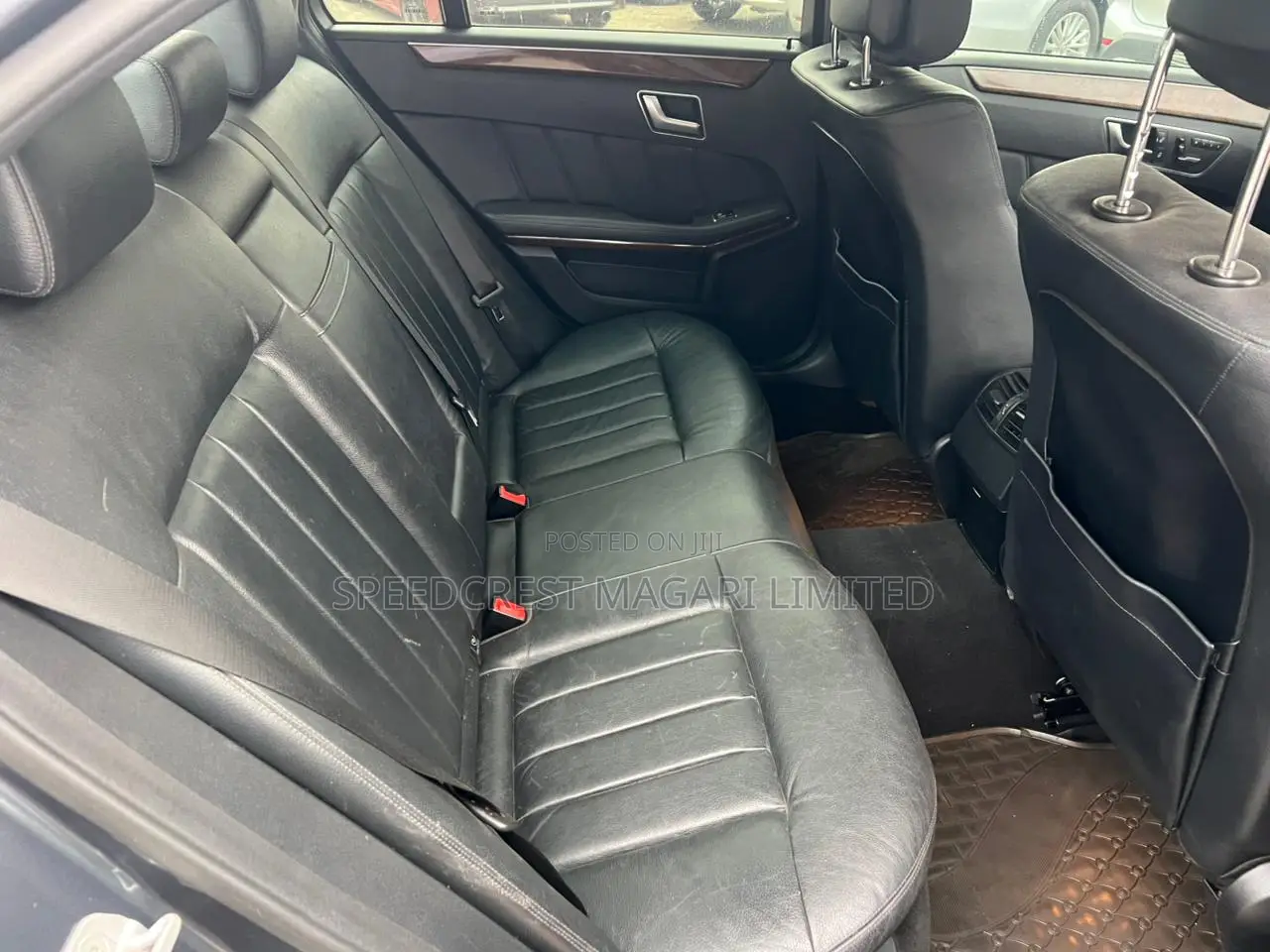 Mercedes-Benz E200 2013 Blue