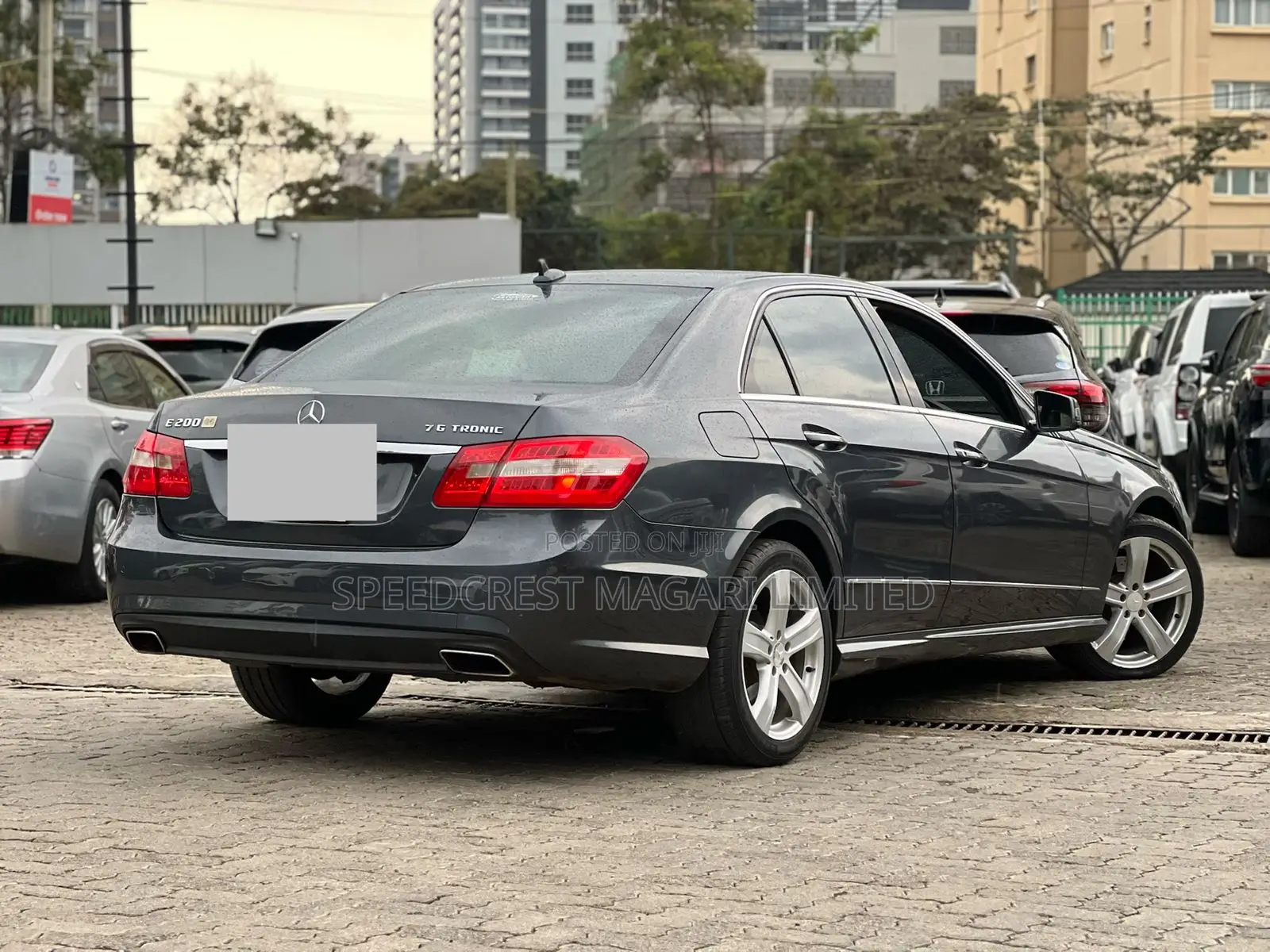 Mercedes-Benz E200 2013 Blue