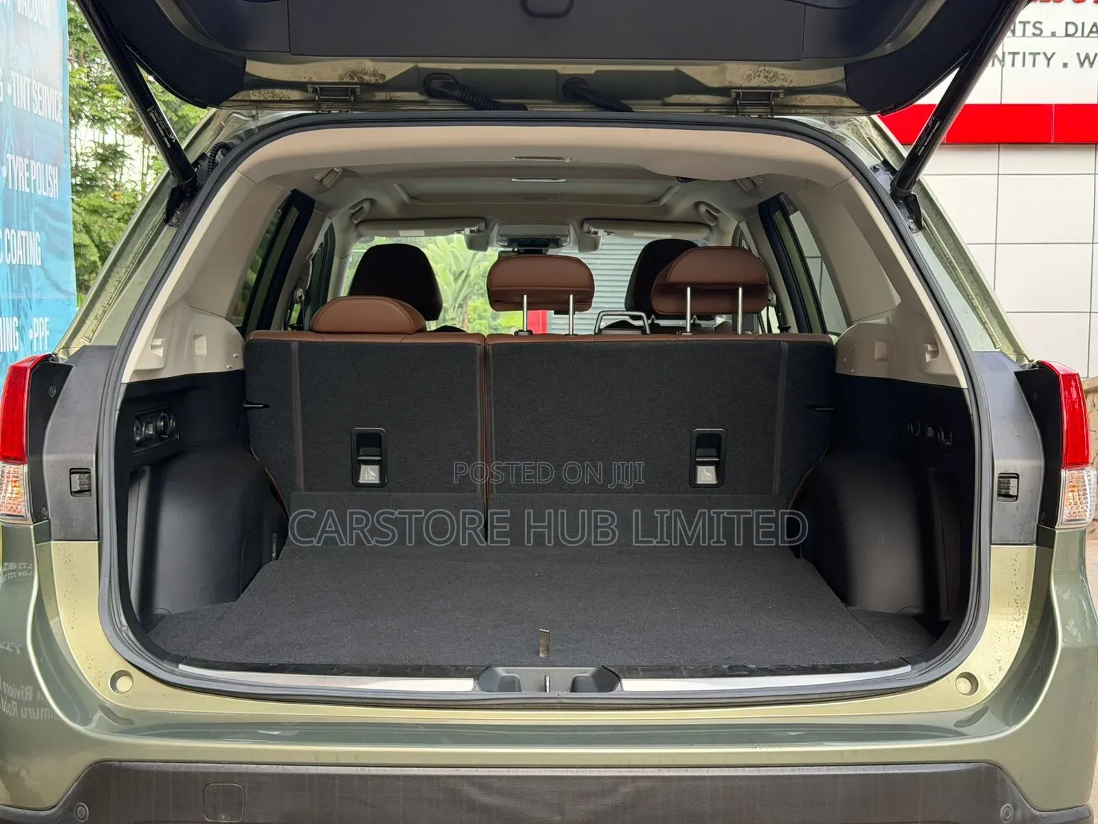 Subaru Forester Premium AWD 2019 Green