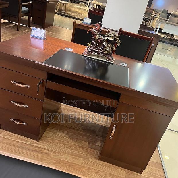 Office Desk; 1.4 Meter Brown Mahogany Executive Senior Desk - thumbnail 2