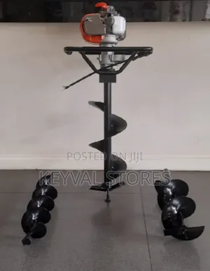 Earth Auger With 3 Blades 2 Stroke