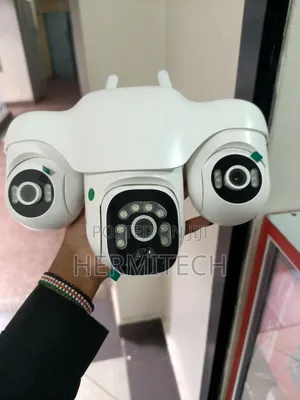 Solar Charging Panel Triple Lens 4g Camera