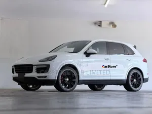 Porsche Cayenne Turbo AWD 2017 White