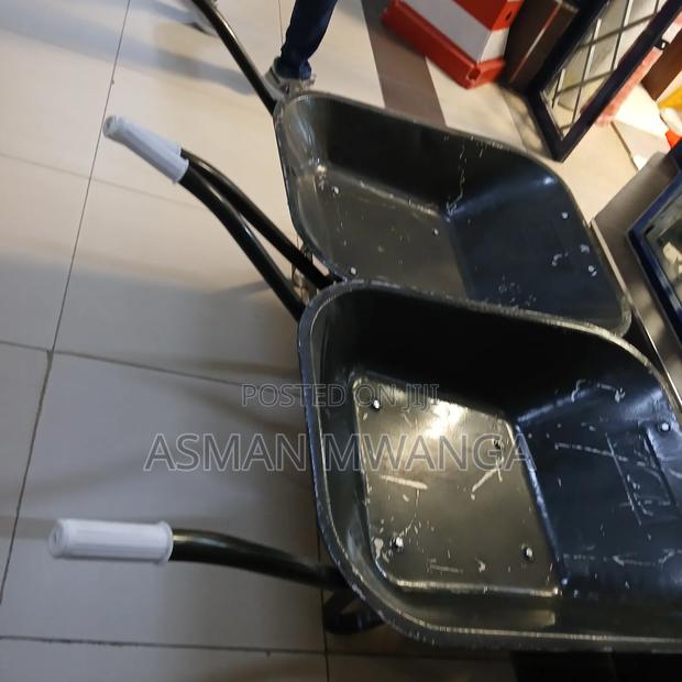 Commercial Wheelbarrow for Sites