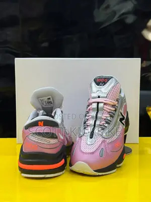 New Balance 1000
“ Pink Taffy ”