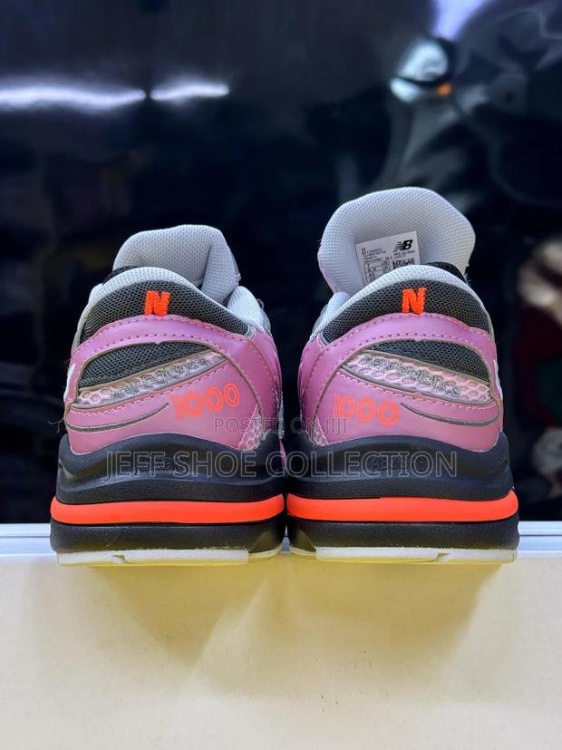 New Balance 1000
“ Pink Taffy ” - thumbnail 4