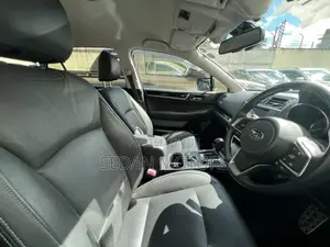 Subaru Outback 2019 Silver