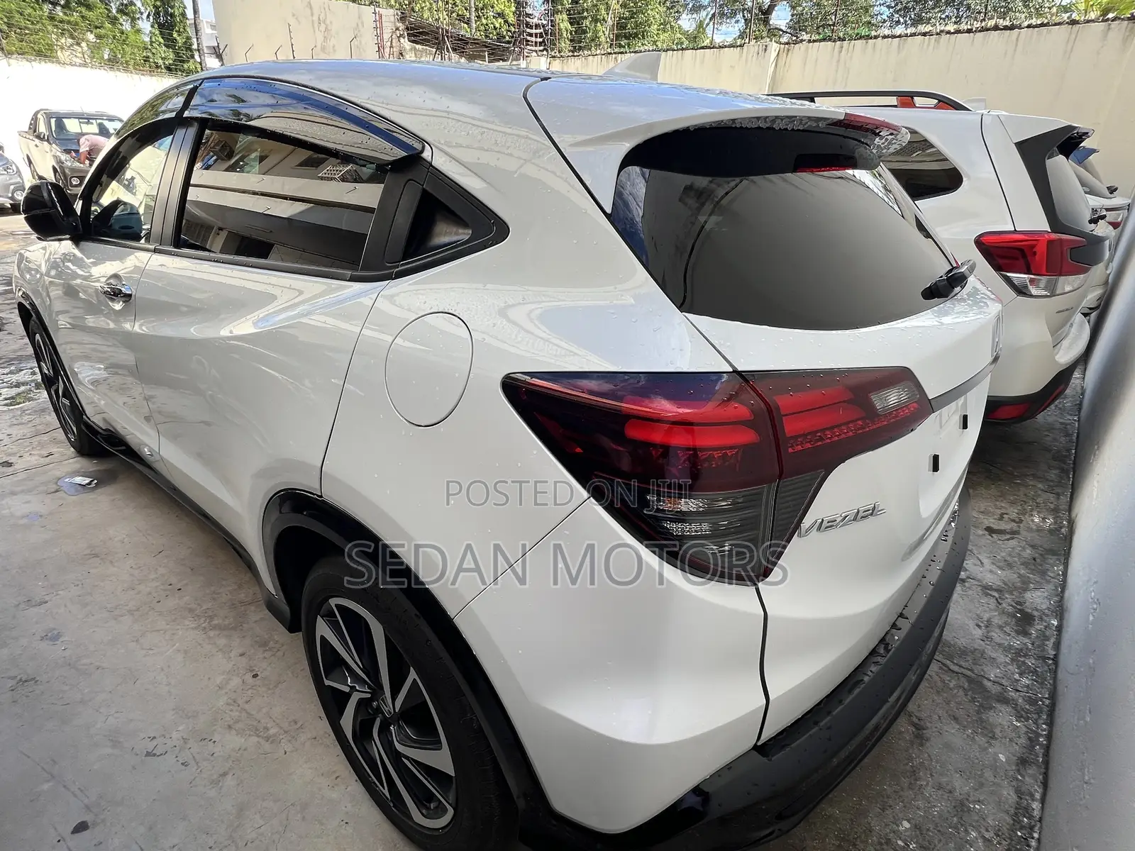 Honda Vezel 2019 Off white
