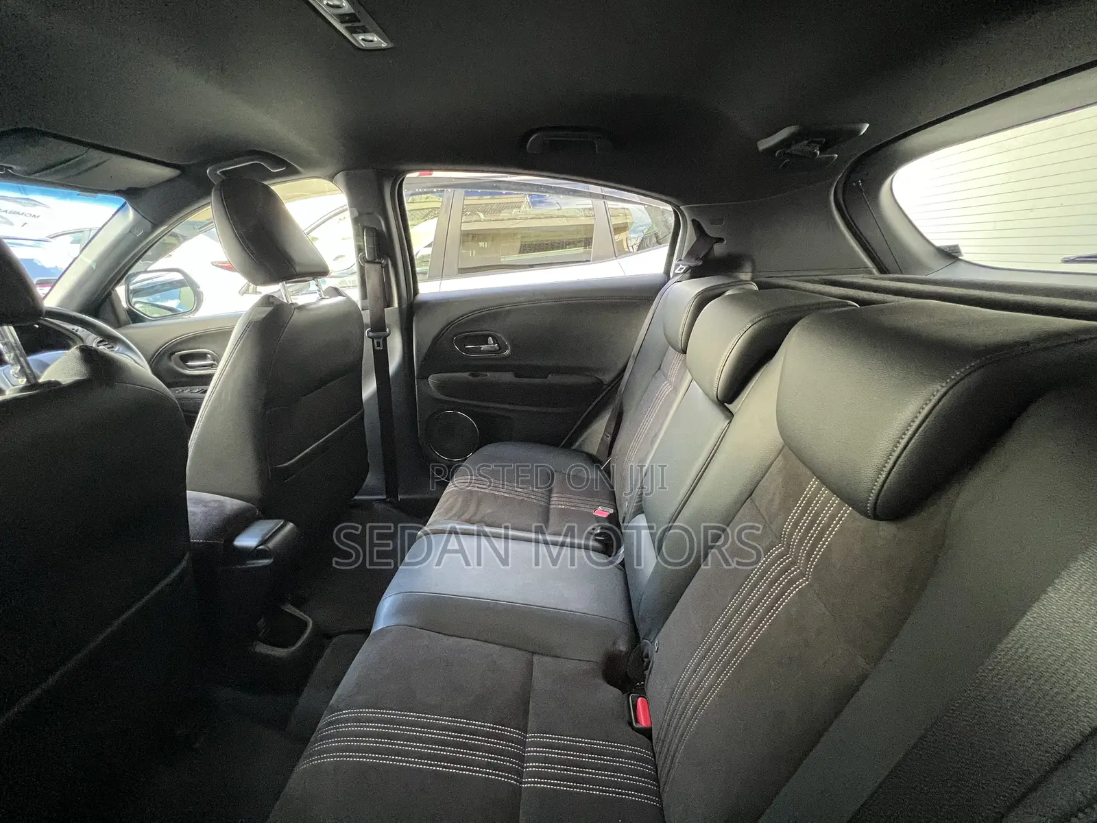 Honda Vezel 2019 Off white