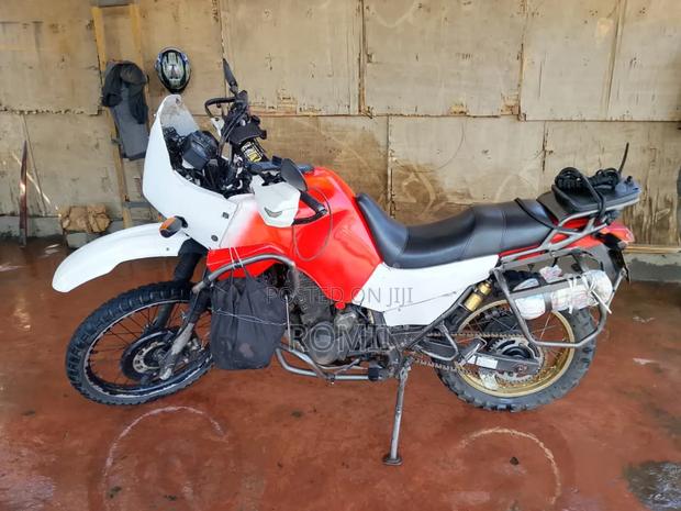 Yamaha 2005 Red - main view