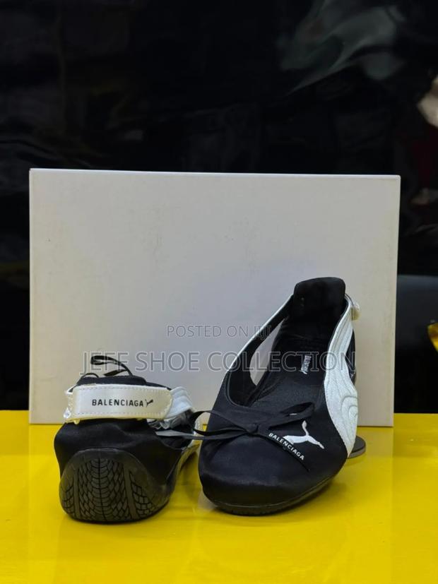 Balenciaga  Puma Ballet 
“ Black/ White ” - main view