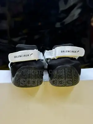 Balenciaga  Puma Ballet 
“ Black/ White ”