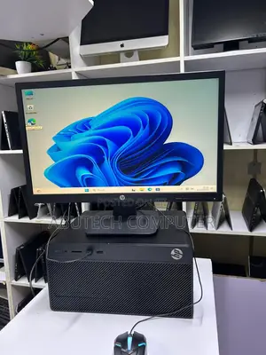 Desktop Computer HP 200 G4 8GB Intel Core i7 HDD 500GB