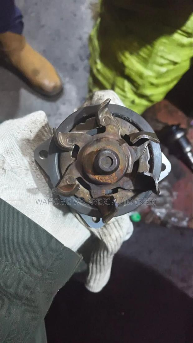 Vq25 Water Pump for Nissan Teana,Fuga