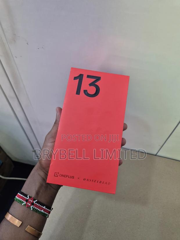 New OnePlus 13 512 GB White - thumbnail 3
