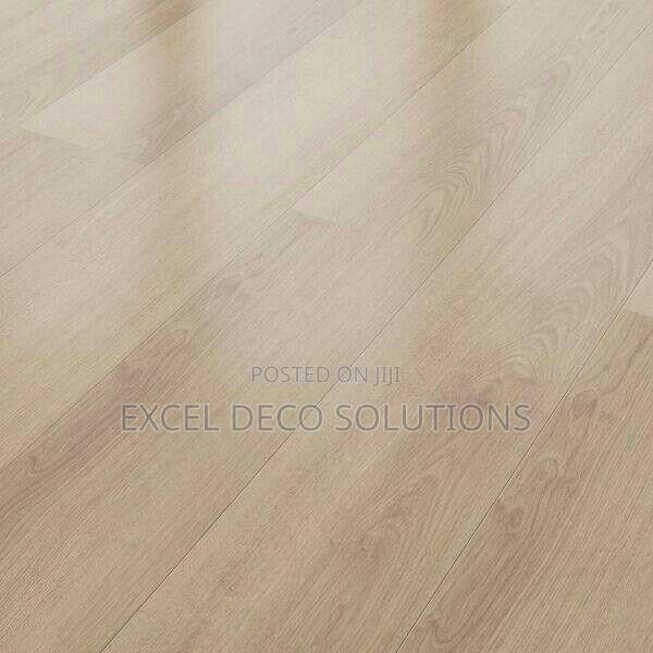 Strong SPC Flooring for Commercial Buildings and Home Interiors