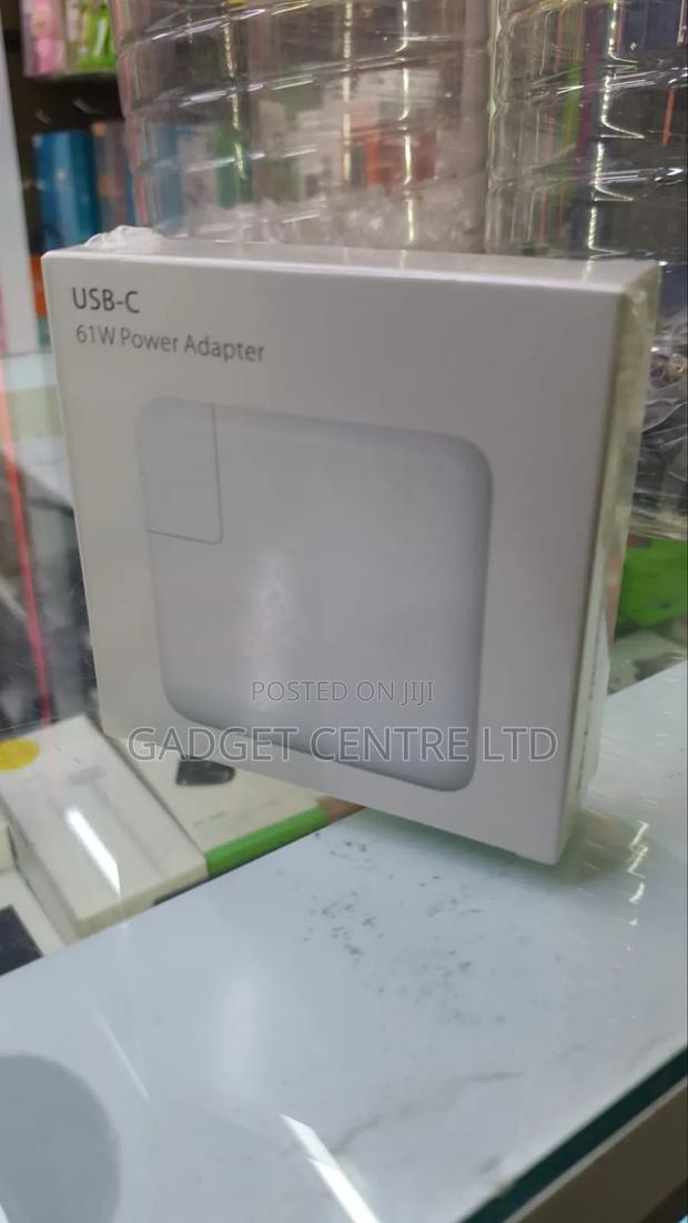 Macbook Adapter Type C 61w Original - thumbnail 3