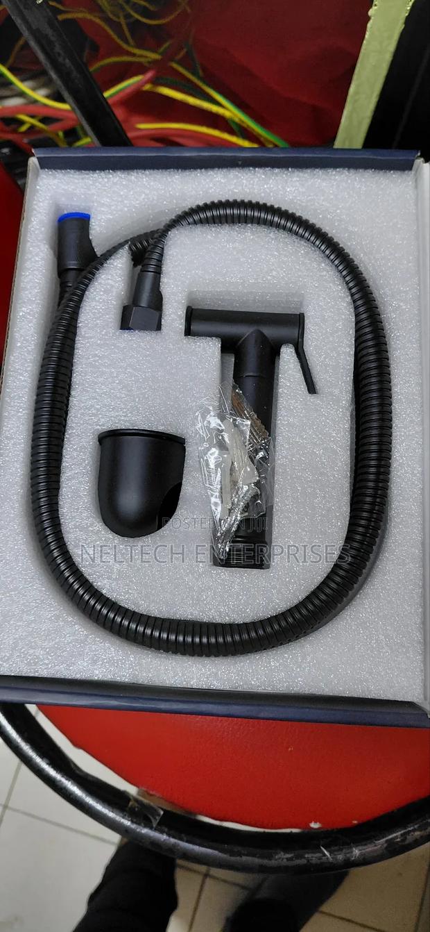 Unique Arabic Shower Black