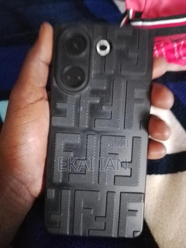 Tecno Camon 20 256 GB Black - thumbnail 3
