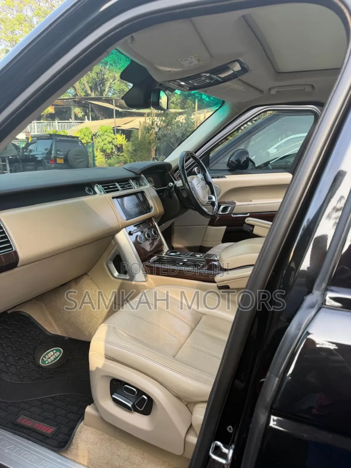 Land Rover Range Rover Vogue 2019 Black