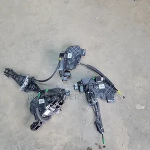 Range Rover Evoque Door Latch