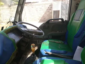 Isuzu 3.6 Cc 1999 White