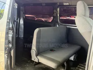 Nissan NV350 2017 Silver