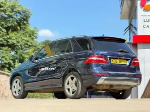 Mercedes-Benz M Class ML 350 BlueTEC 4Matic 2013 Blue