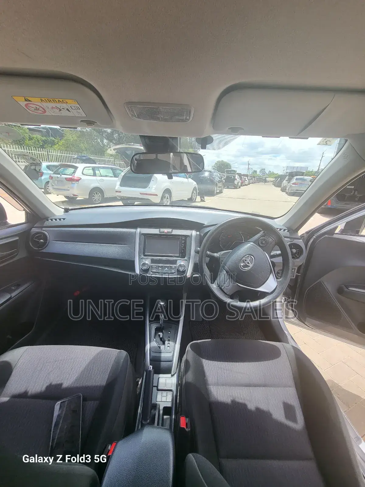 Toyota Corolla Fielder 1.5 Hybrid FWD 2019 Silver