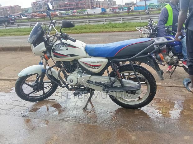 Bajaj Boxer 150 UG 2021 White - thumbnail 2