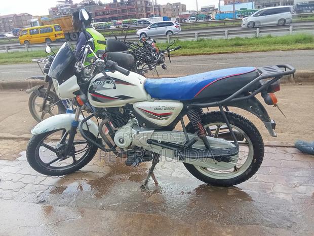 Bajaj Boxer 150 UG 2021 White - thumbnail 3