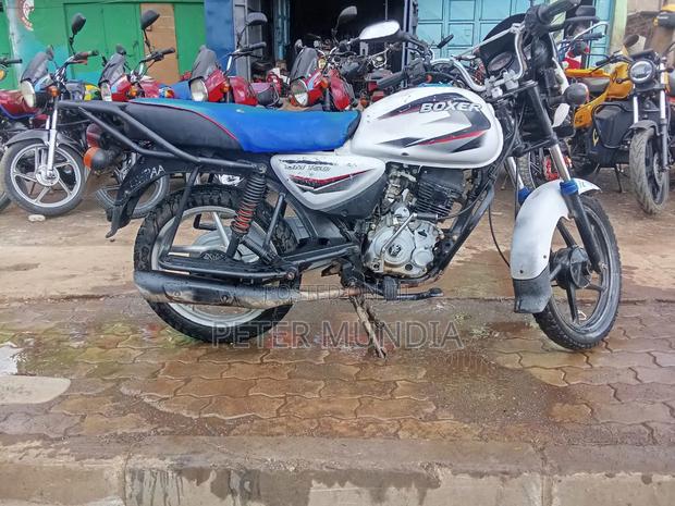 Bajaj Boxer 150 UG 2021 White - thumbnail 5