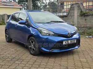 Toyota Vitz 2015 Blue