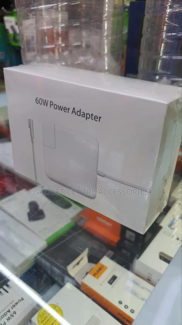 Macbook Adapter Brand New on Good Condition 60w - thumbnail 2