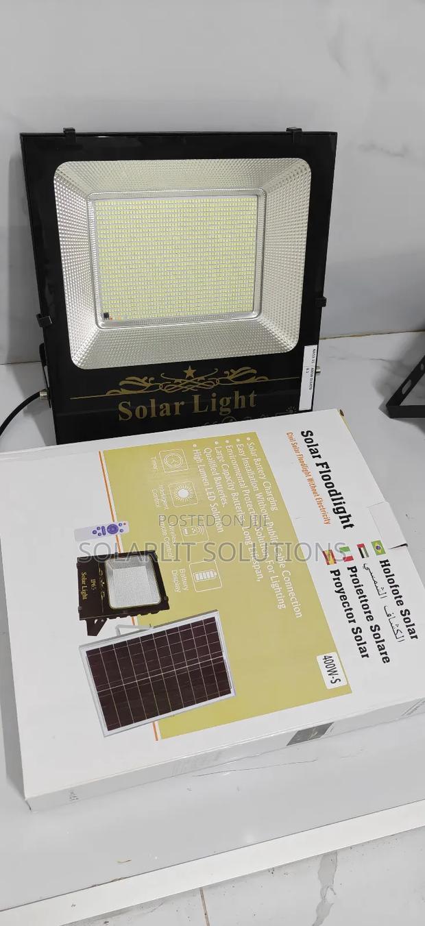 400w Solar Floodlight - main view