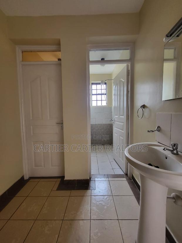 3bdrm Apartment in Komarock for sale - thumbnail 3