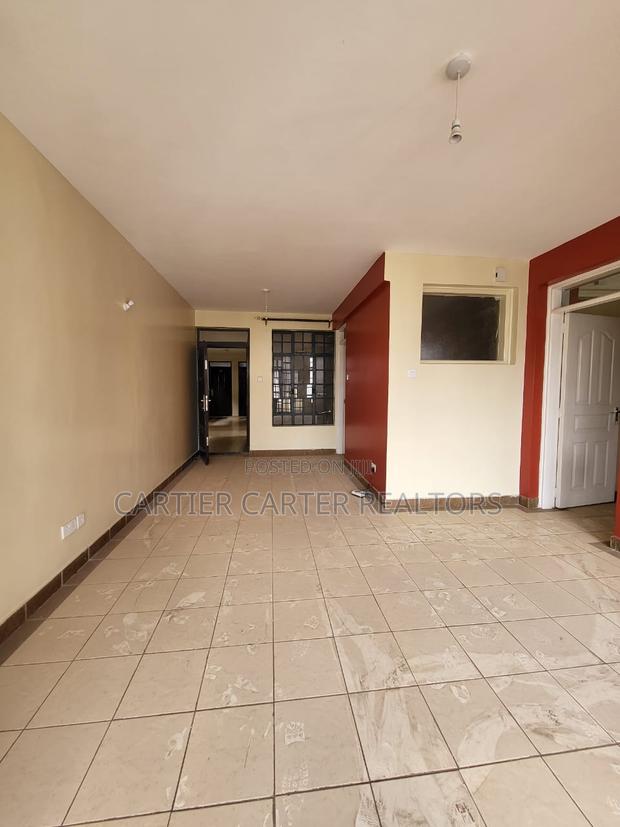 3bdrm Apartment in Komarock for sale - thumbnail 4