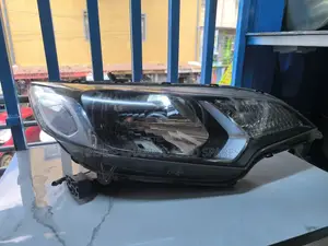 Honda Fit 2015 Non Xenon Headlights