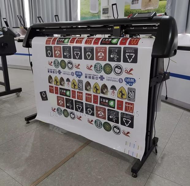 4ft Contour Cutting Plotter With Signmaster Software - main view