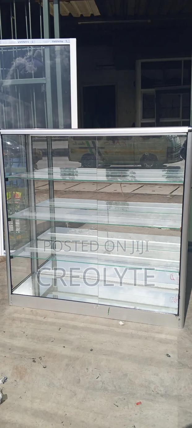 Modern Glass Counter/Display - main view