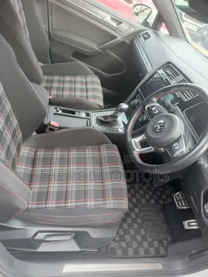 Volkswagen Golf 2018 White
