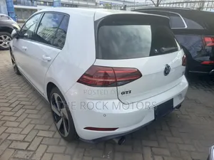 Volkswagen Golf 2018 White