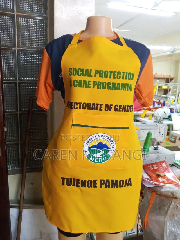 Quality Branded Aprons in Bulk - thumbnail 3