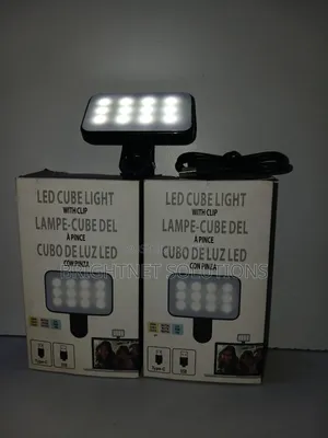 Led Cube Light With a Clip