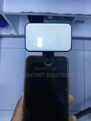 Led Cube Light With a Clip
