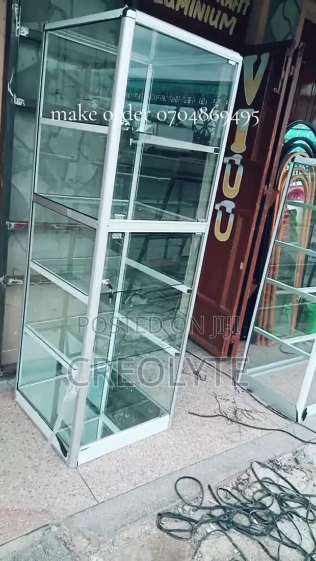 Four Feet Shop Display Counter - thumbnail 3