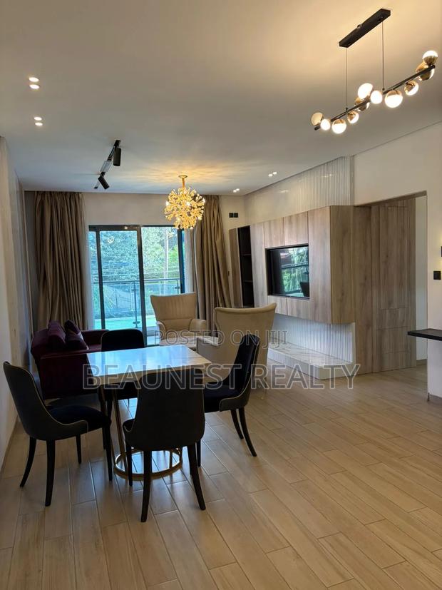 3bdrm Apartment in Valley Arcade for sale - main view