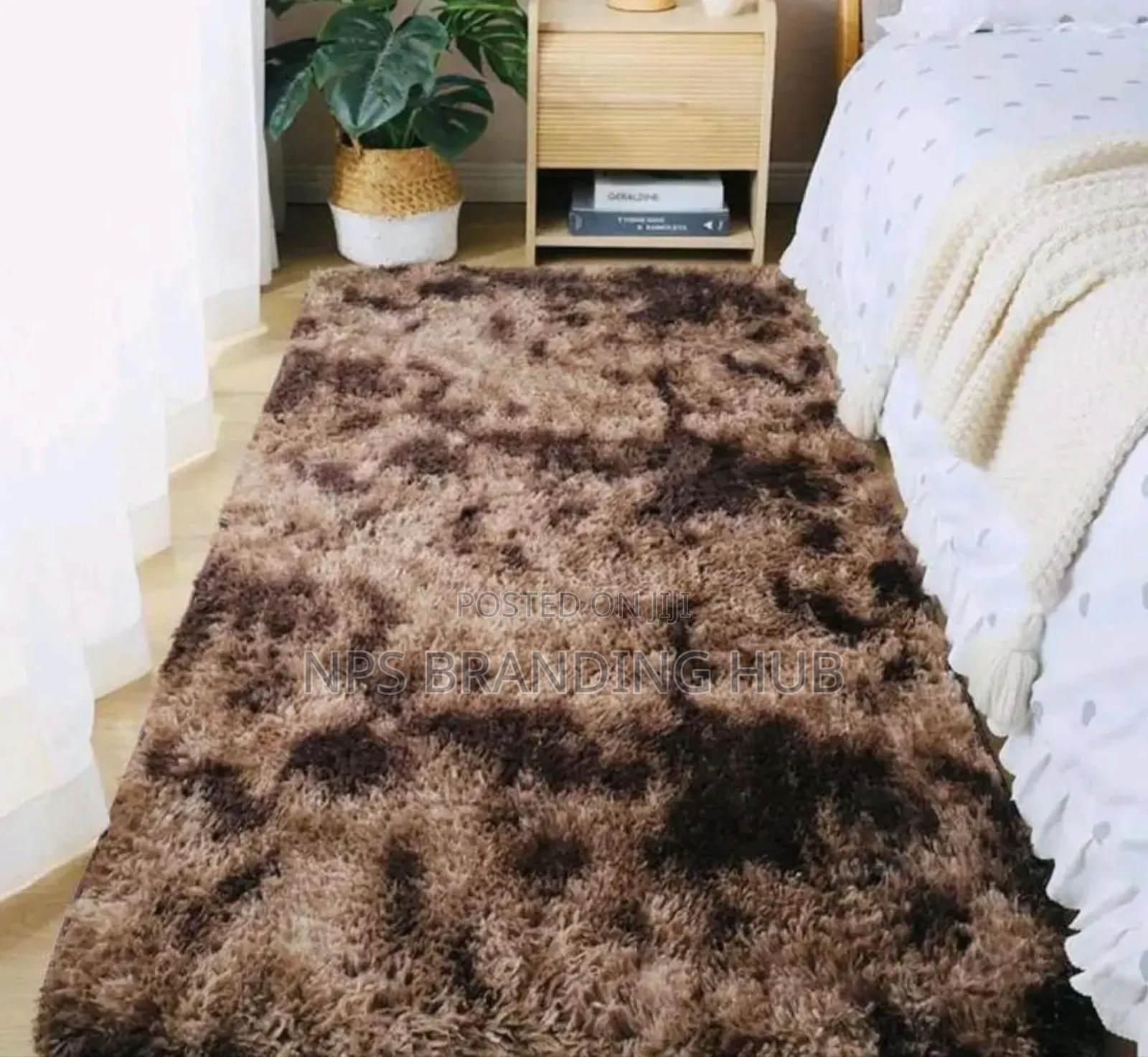 Fluffy Bedside Carpets Size: 4*6 (90*200cm) Sk